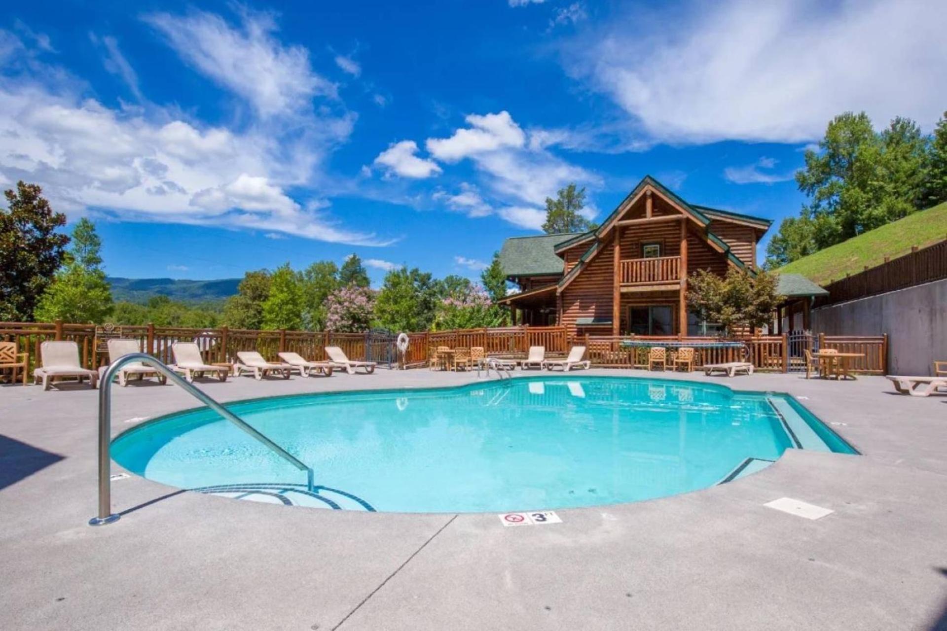 Mountain Creek Lodge Pigeon Forge Exterior photo